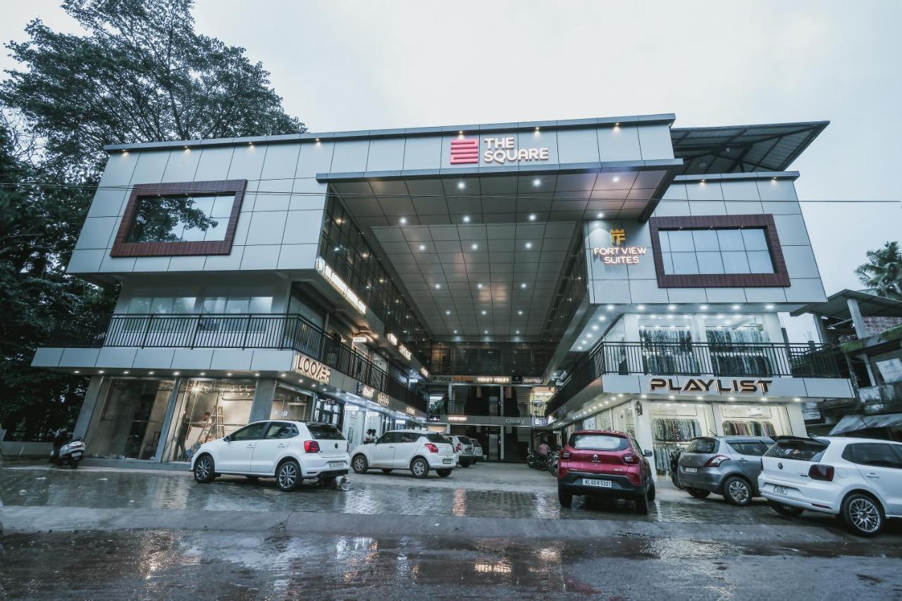 Fortview Suites Kāsaragod Exteriör bild